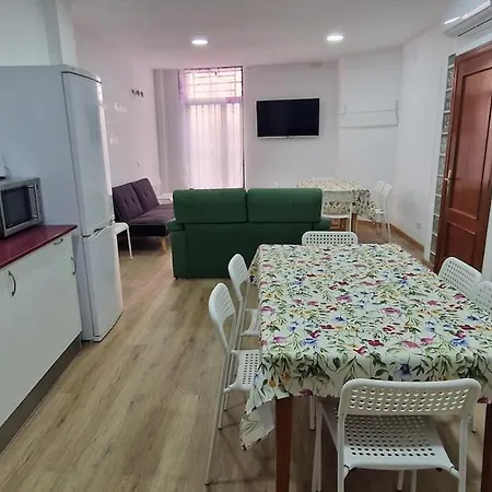 בית נופש Serranos Centro *