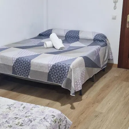 Serranos Centro Hasta 21plazas 6 Duchas * Salamanca